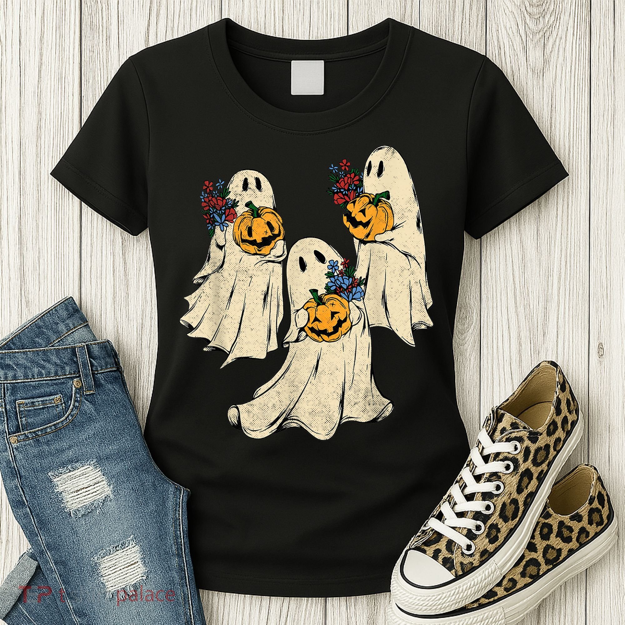 Retro Groovy Pumpkin Ghost Costume Halloween Floral Ghosts Women's T-Shirt