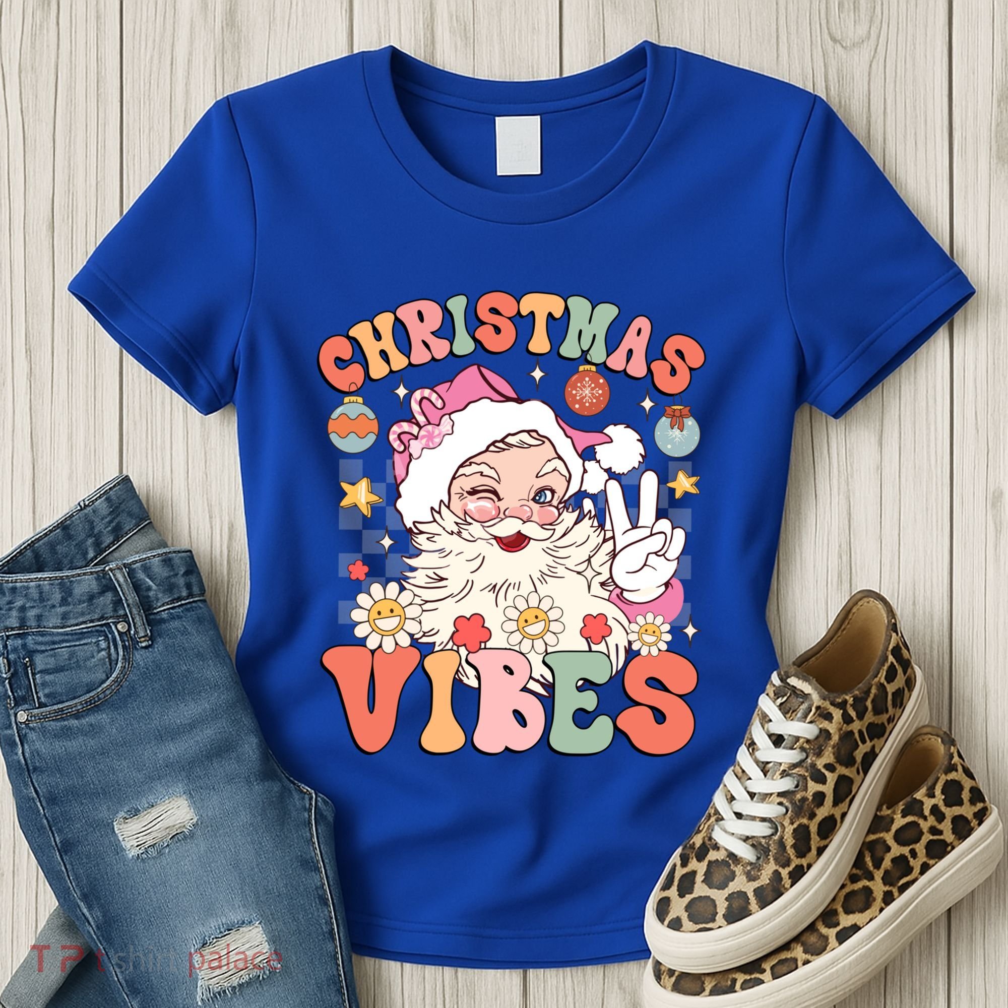 Retro Groovy Santa Claus Christmas Vibes Gift Women's T-Shirt