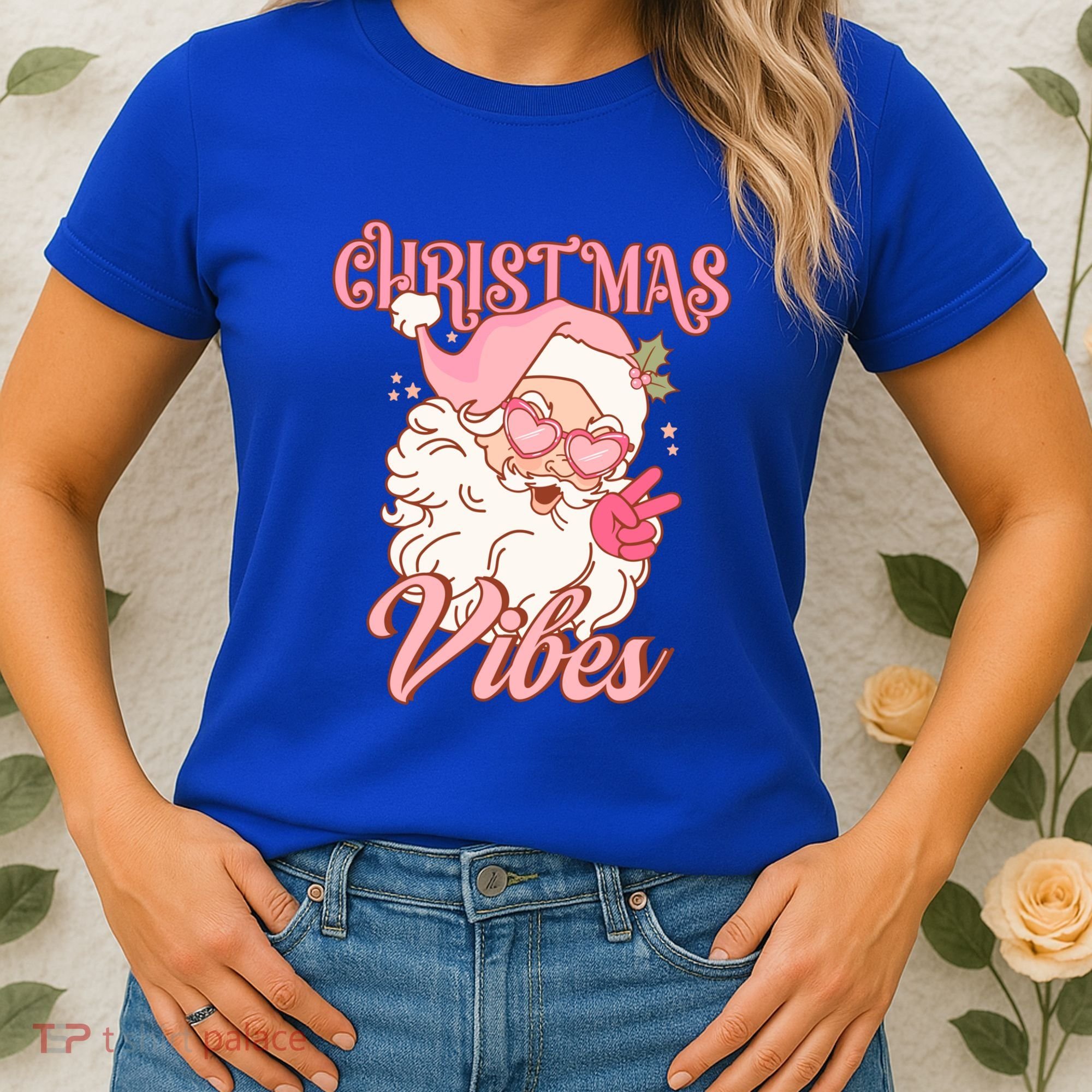 Retro Groovy Santa Claus Christmas Vibes Gift Women's T-Shirt