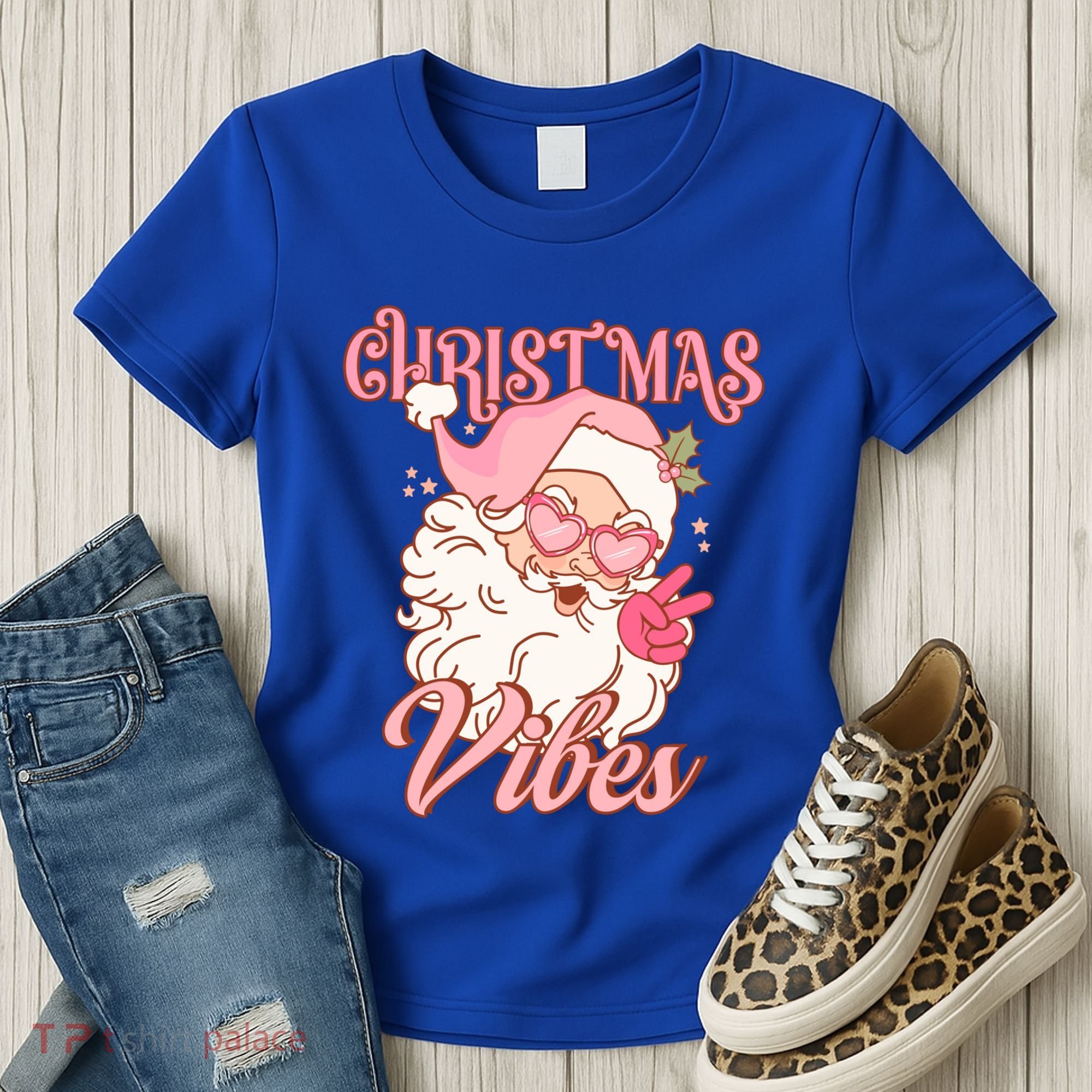 Retro Groovy Santa Claus Christmas Vibes Gift Women's T-Shirt