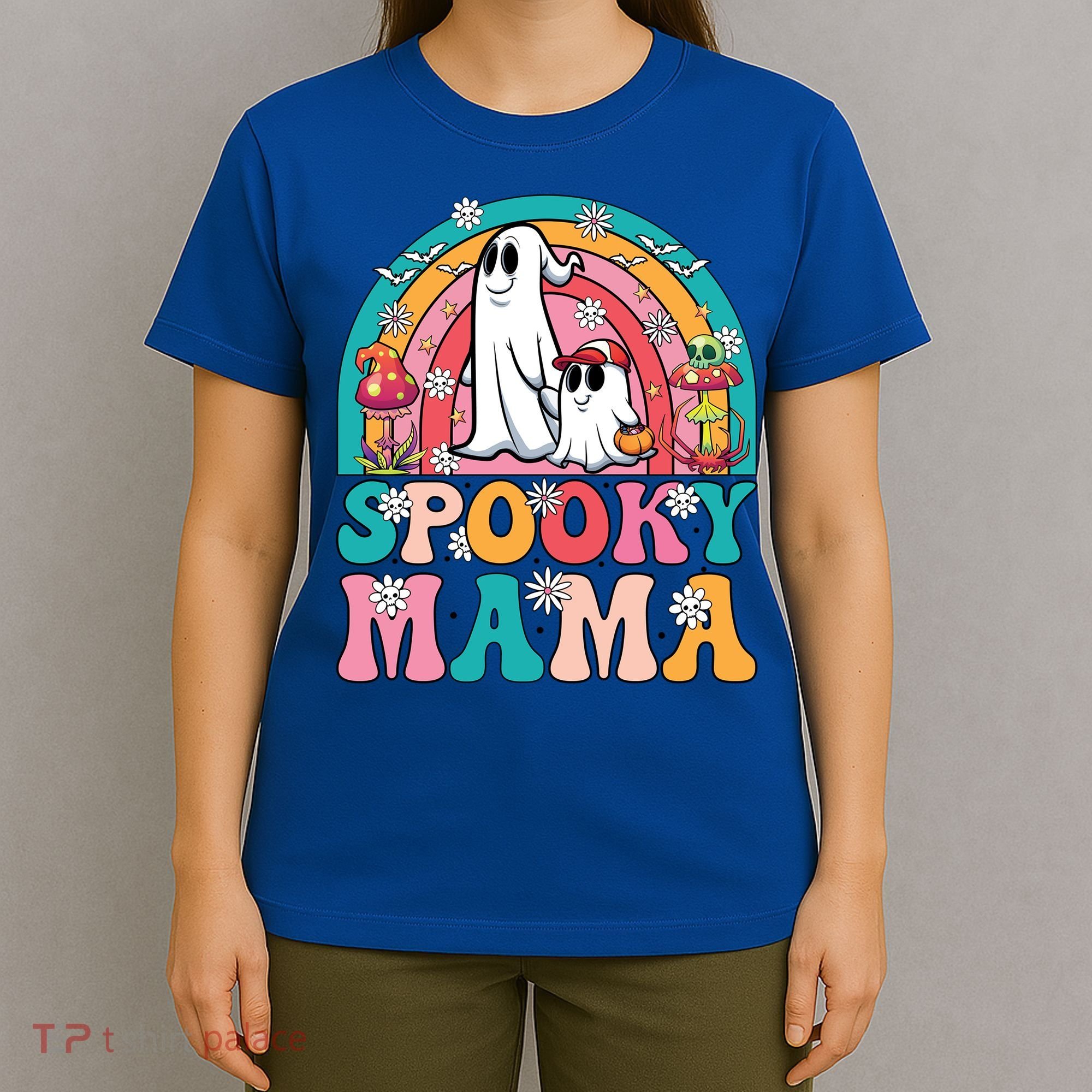 Retro Groovy Spooky Mama Floral Ghost Halloween Season Mommy Cute Gift T-Shirt