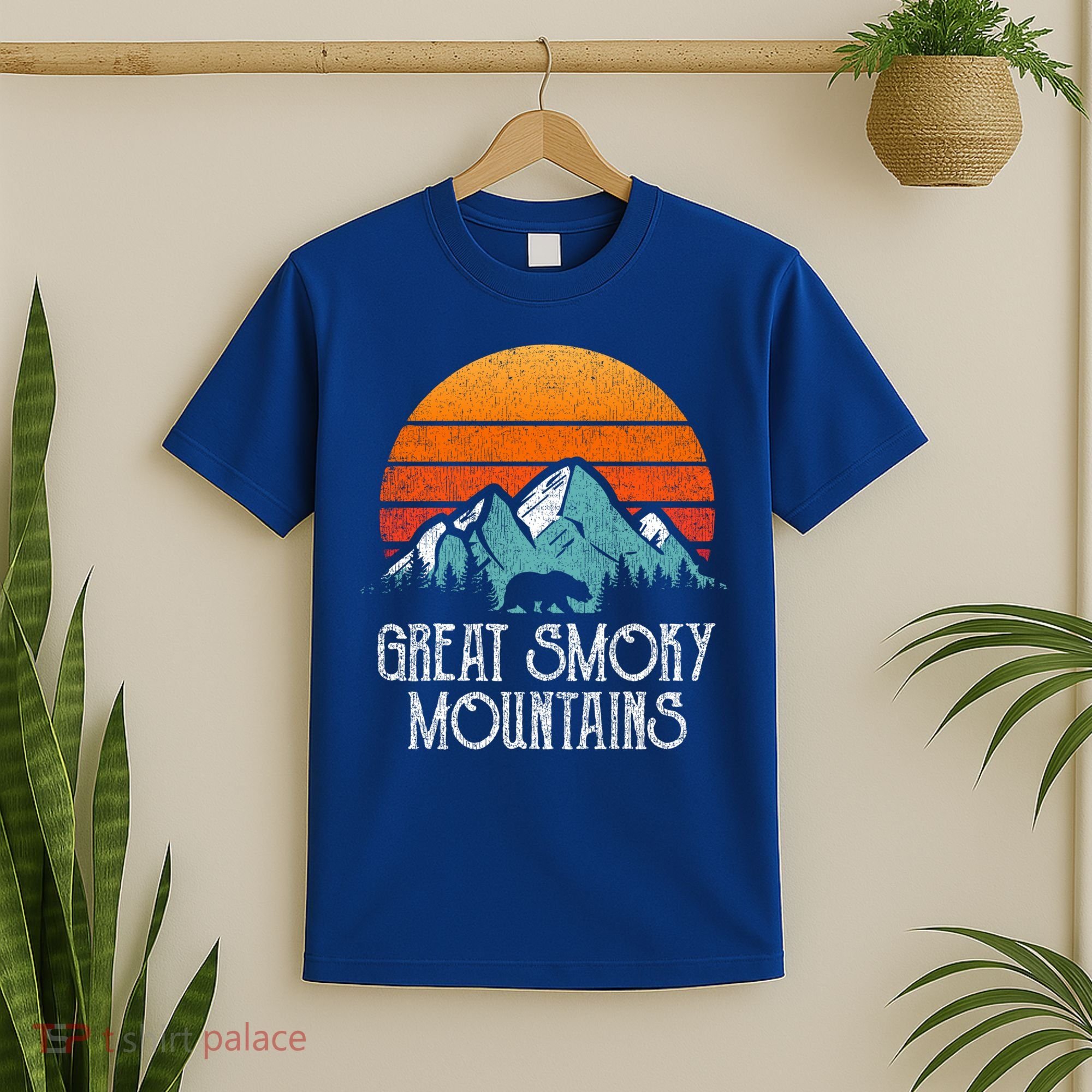 Retro Great Smoky Mountains National Park Bear Vintage Gift T-Shirt