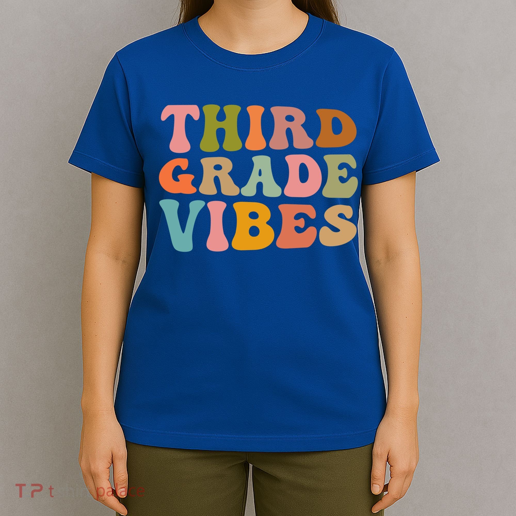 Retro Groovy Third Grade Vibes 3Rd Grade First Day Of School Gift T-Shirt