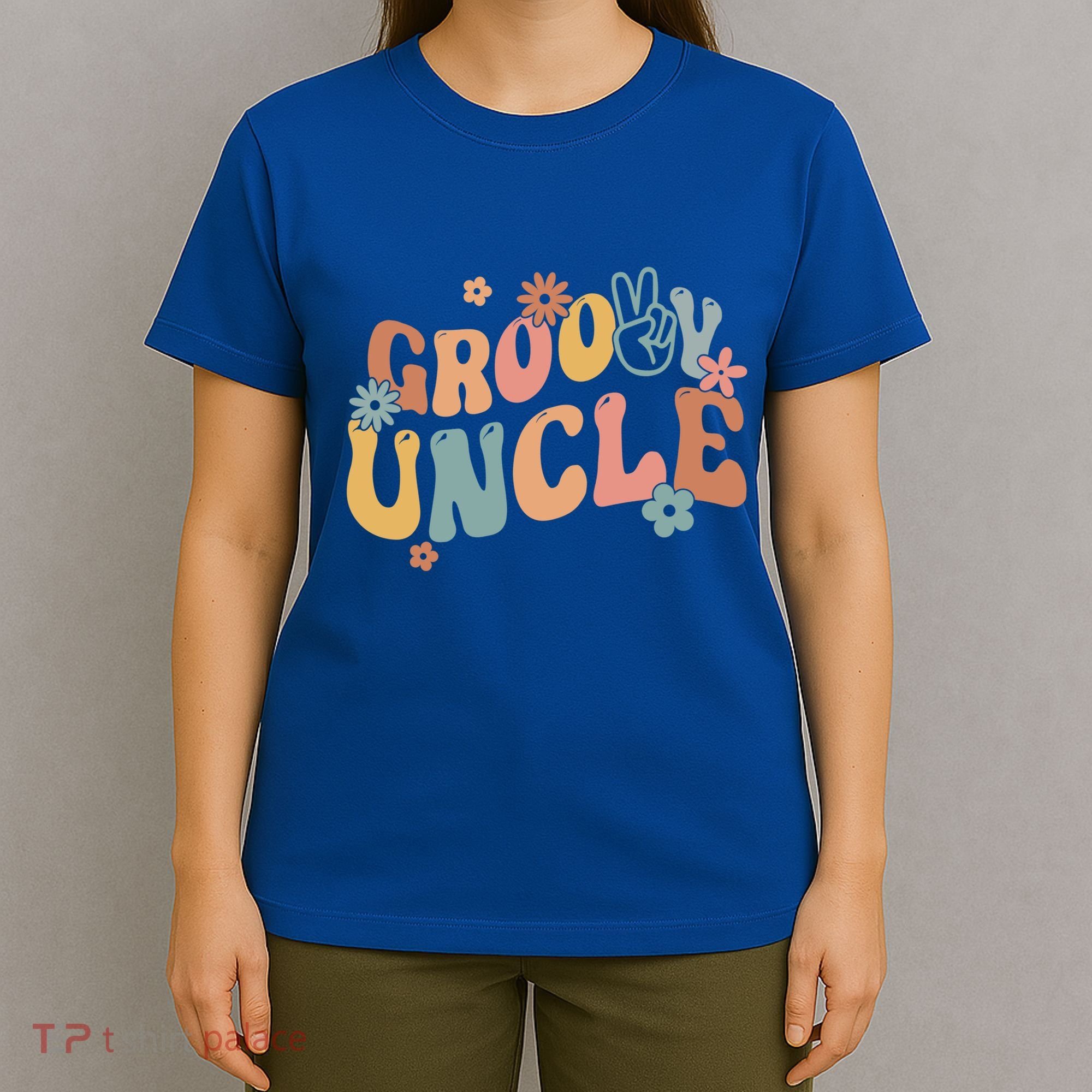 Retro Groovy Uncle Flower Power Hippie Family Groovy Vibes Gift T-Shirt