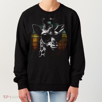 Retro Giraffe Wearing Sun Glasses Women's Sweatshirt