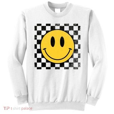 Retro Happy Face 70s Distressed Checkered Pattern Smile Face Sweatshirt