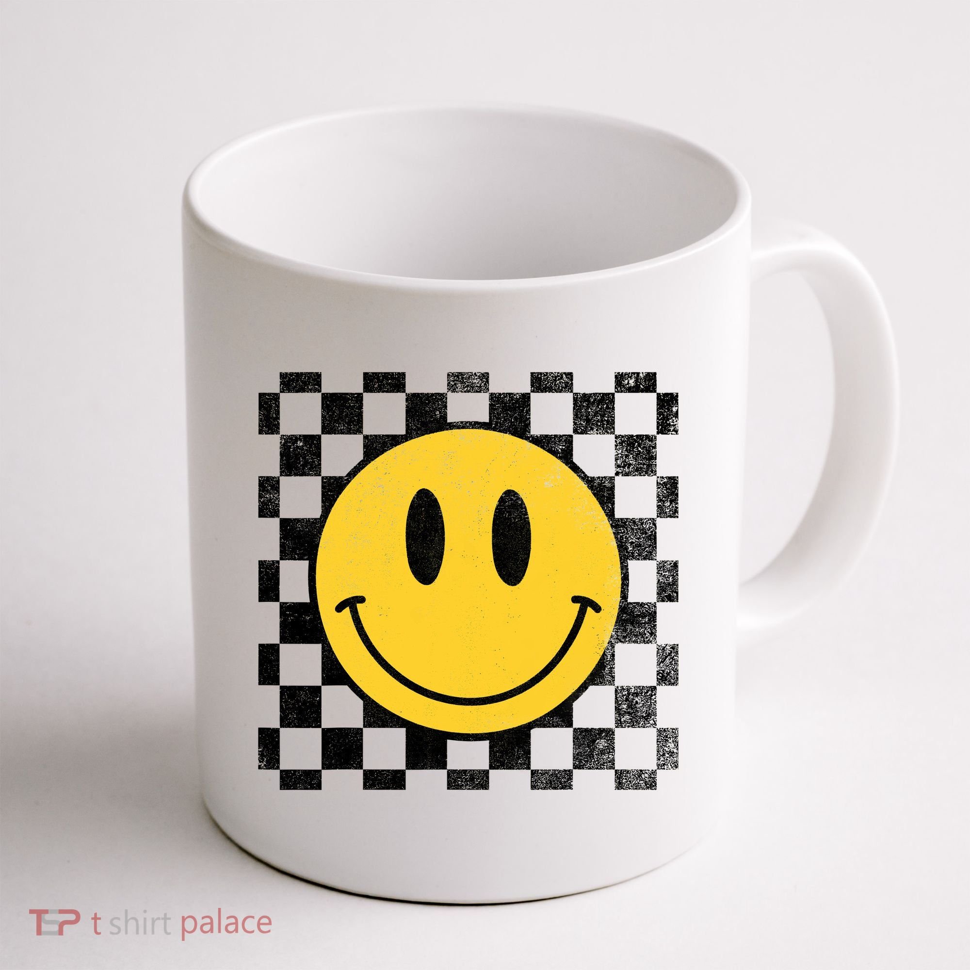 Retro Happy Face 70s Distressed Checkered Pattern Smile Face Coffee Mug