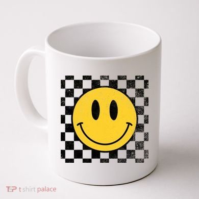 Retro Happy Face 70s Distressed Checkered Pattern Smile Face Coffee Mug