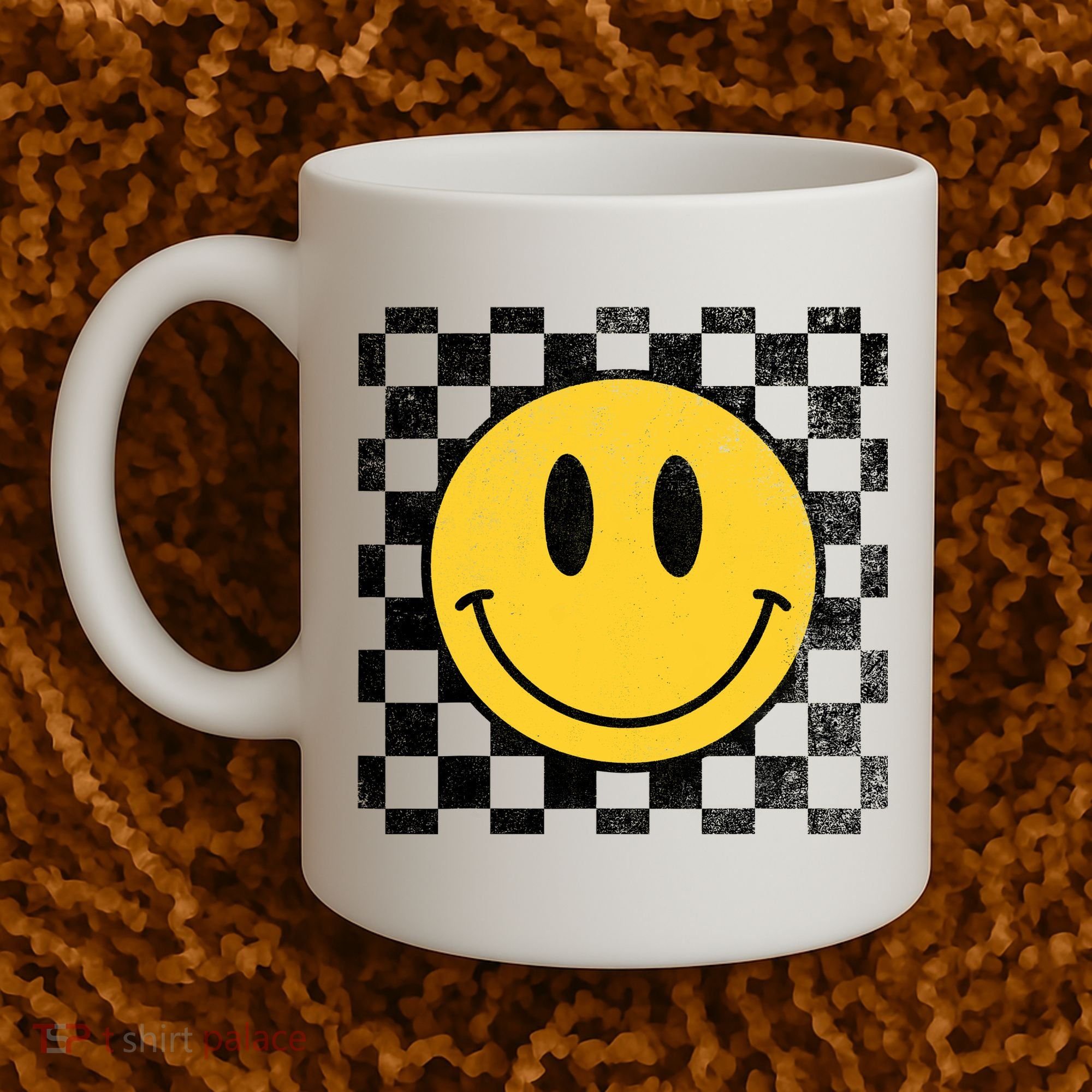 Retro Happy Face 70s Distressed Checkered Pattern Smile Face Coffee Mug