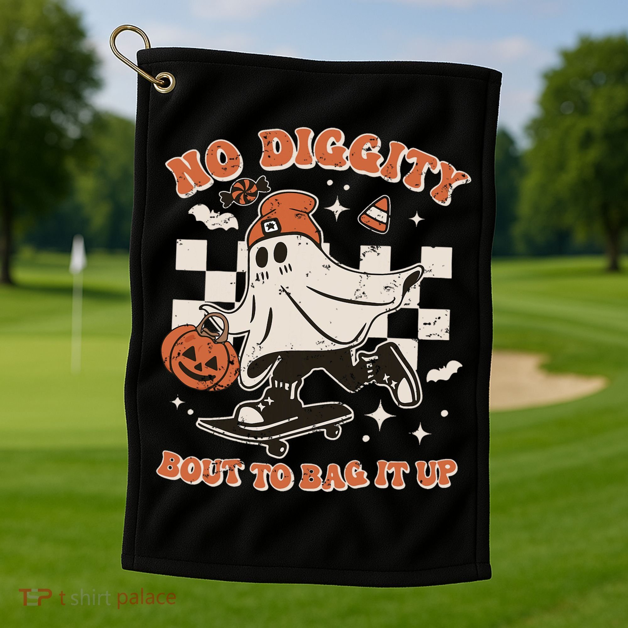 Retro Halloween Ghost No Diggity Bout To Bag It Up Golf Towel