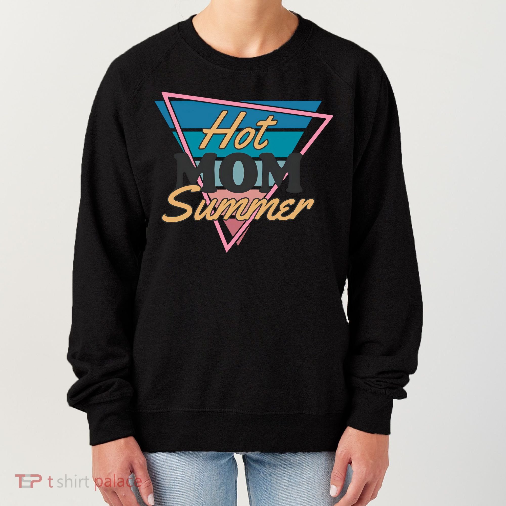 Retro Hot Mom Summer 80s Hot Mom Summer Vacation Women's Sweatshirt