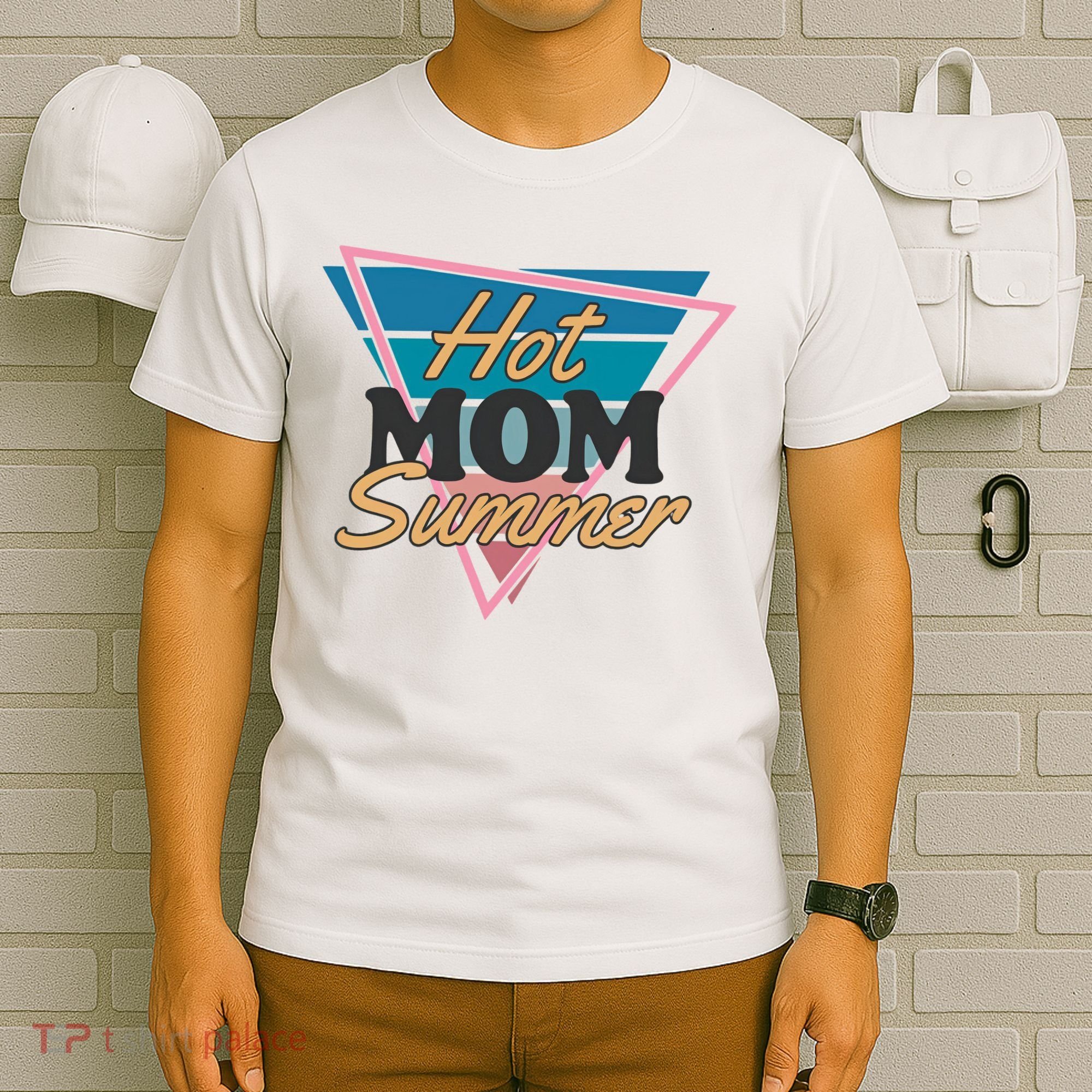 Retro Hot Mom Summer 80s Hot Mom Summer Vacation T-Shirt