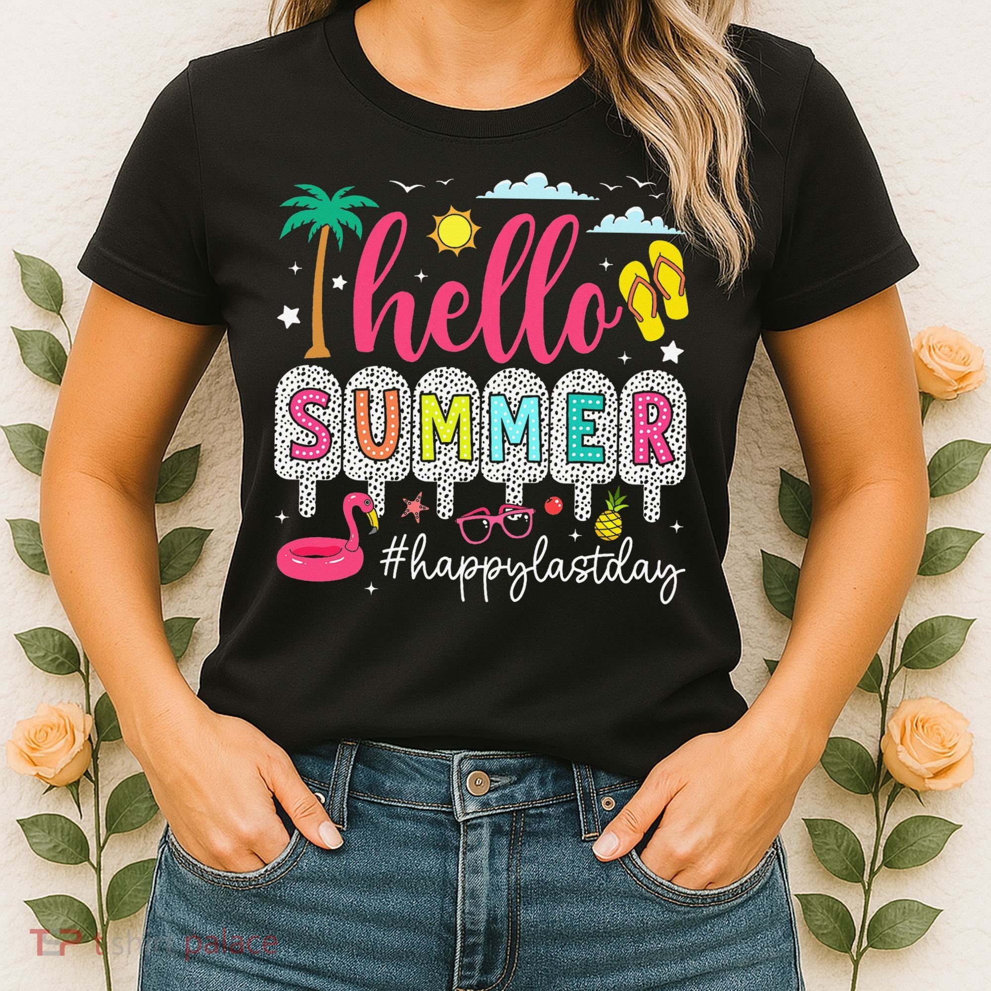 Retro Hello Summer Happy Last Day Of School Teacher Student Women's T-Shirt