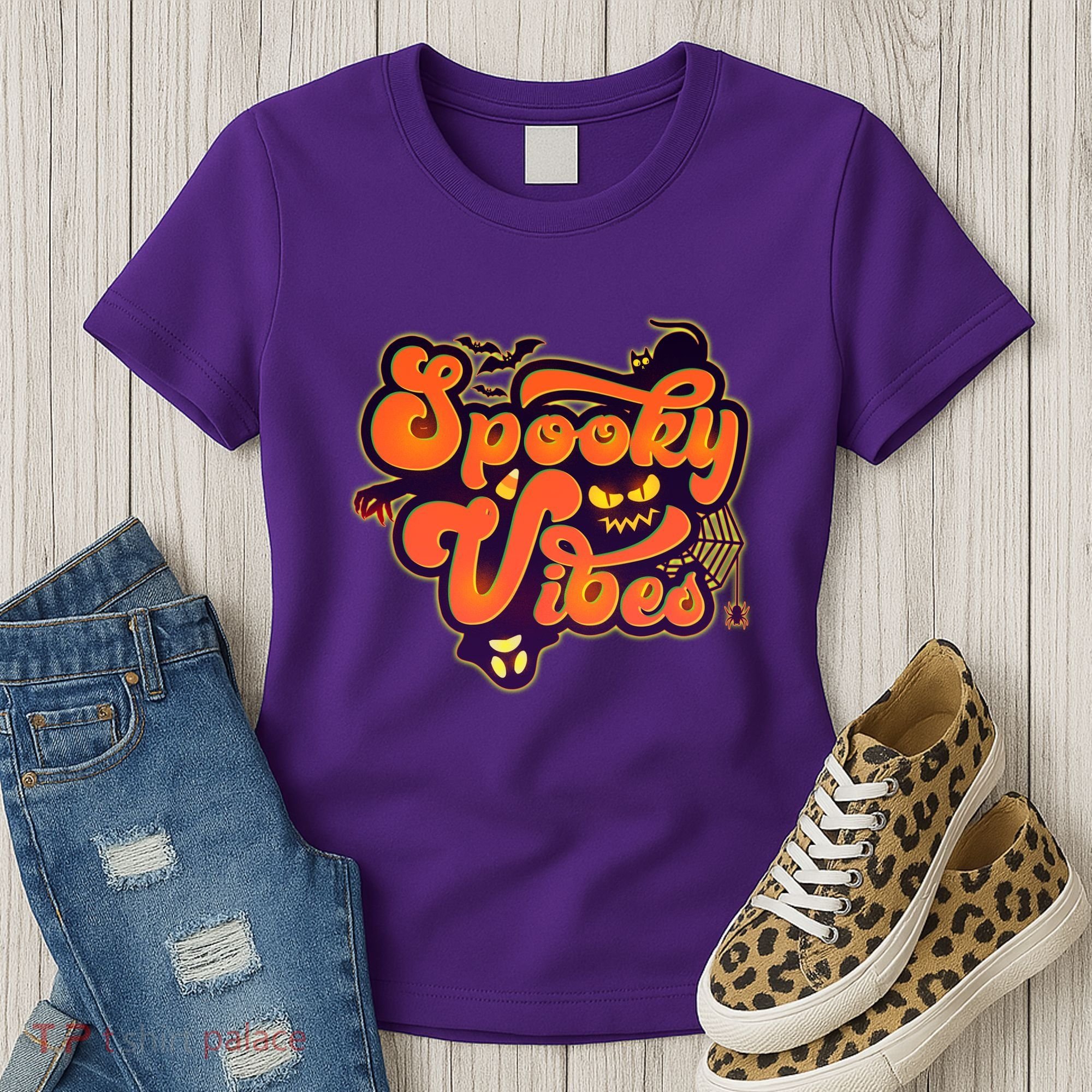 Retro Halloween Spooky Vibes Women's T-Shirt
