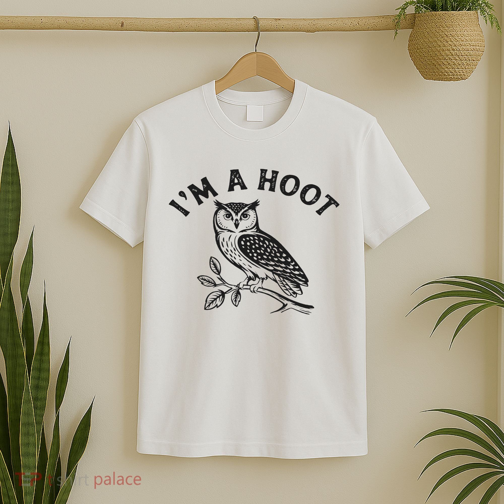 Retro I'm A Hoot Owl Bird Pun Sarcastic Jokes Women T-Shirt