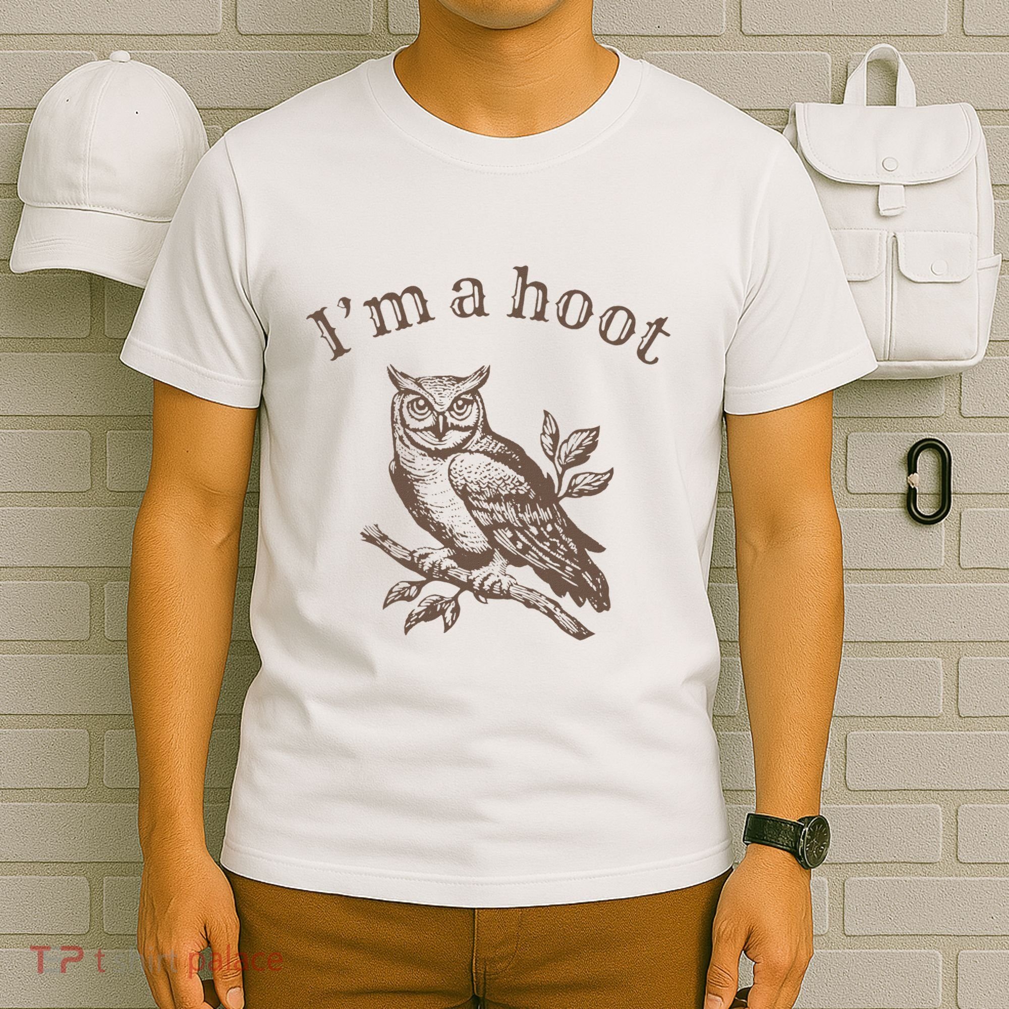 Retro IM A Hoot Owl Bird Pun Sarcastic Jokes Women T-Shirt