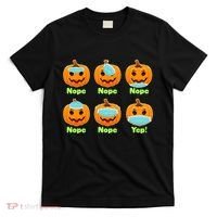 Right And Wrong Way To Wear Masks Pumpkins T-Shirt thumb 0