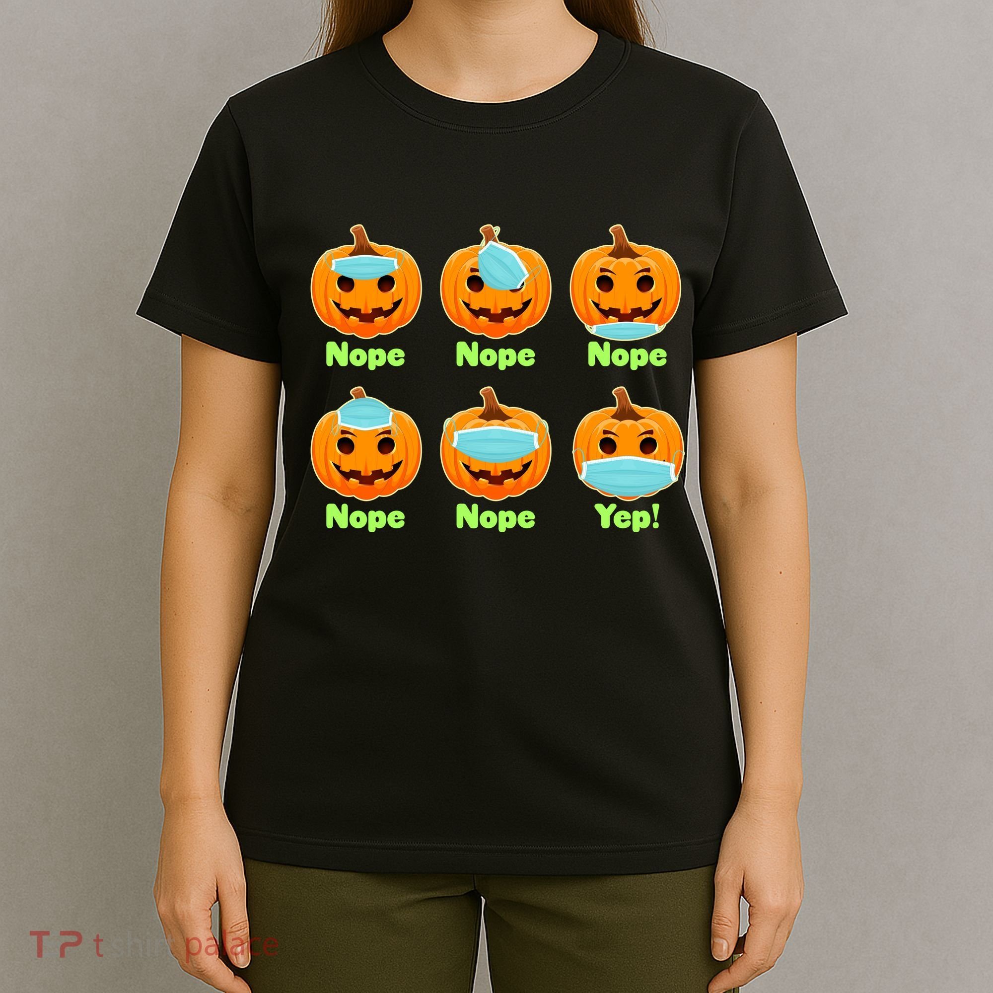 Right And Wrong Way To Wear Masks Pumpkins T-Shirt