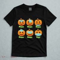 Right And Wrong Way To Wear Masks Pumpkins T-Shirt thumb 5