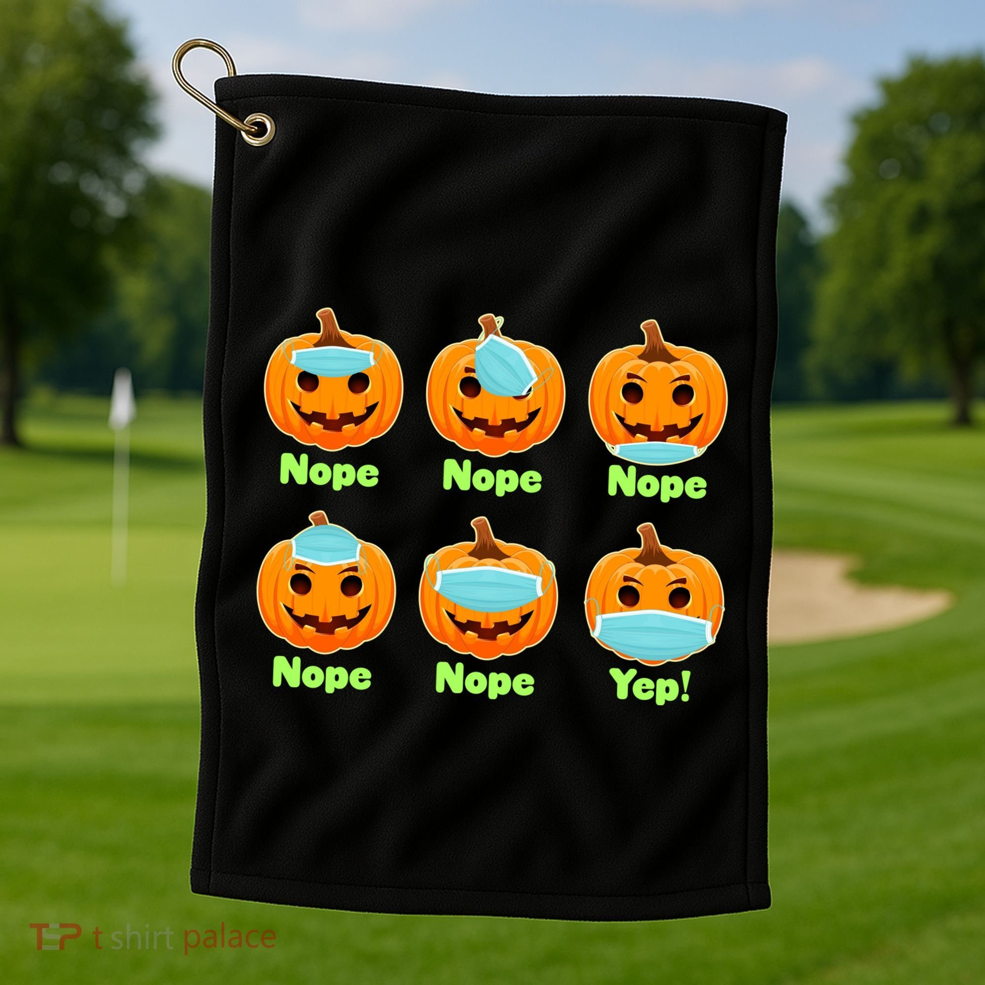 Right And Wrong Way To Wear Masks Pumpkins Golf Towel