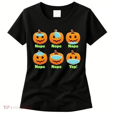 Right And Wrong Way To Wear Masks Pumpkins Women's T-Shirt