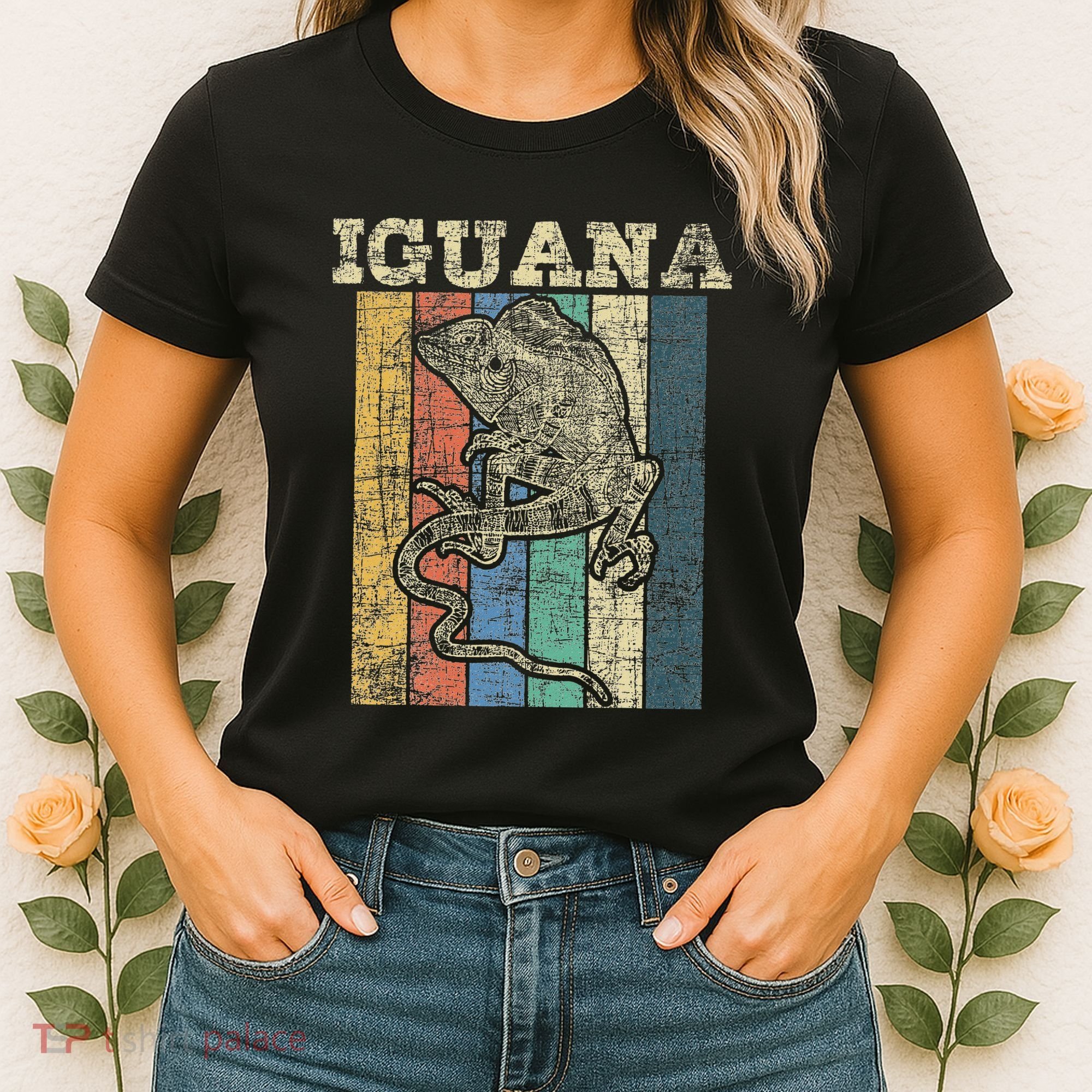 Retro Iguana Reptile Lover Herpetology Herpetologist Women's T-Shirt