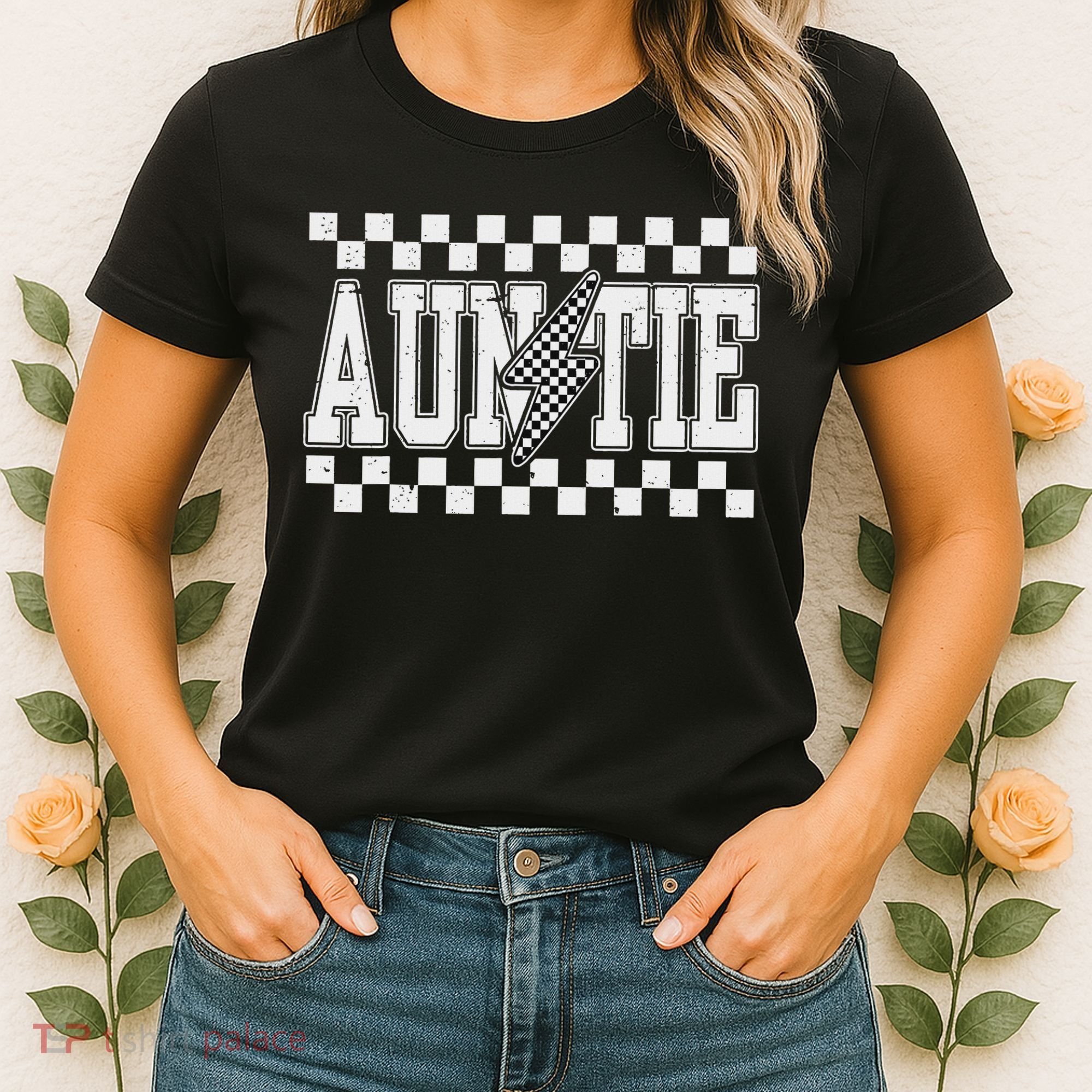 Retro Lightning Auntie Checkered Funny Auntie For Women Women's T-Shirt