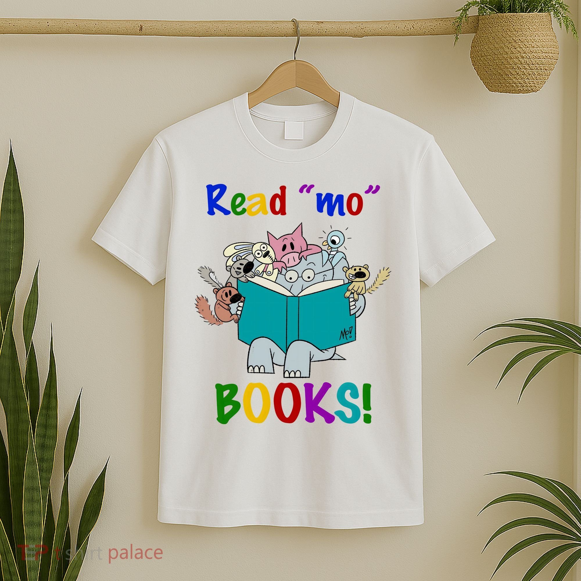 Read Mo Books Elephant Animals T-Shirt