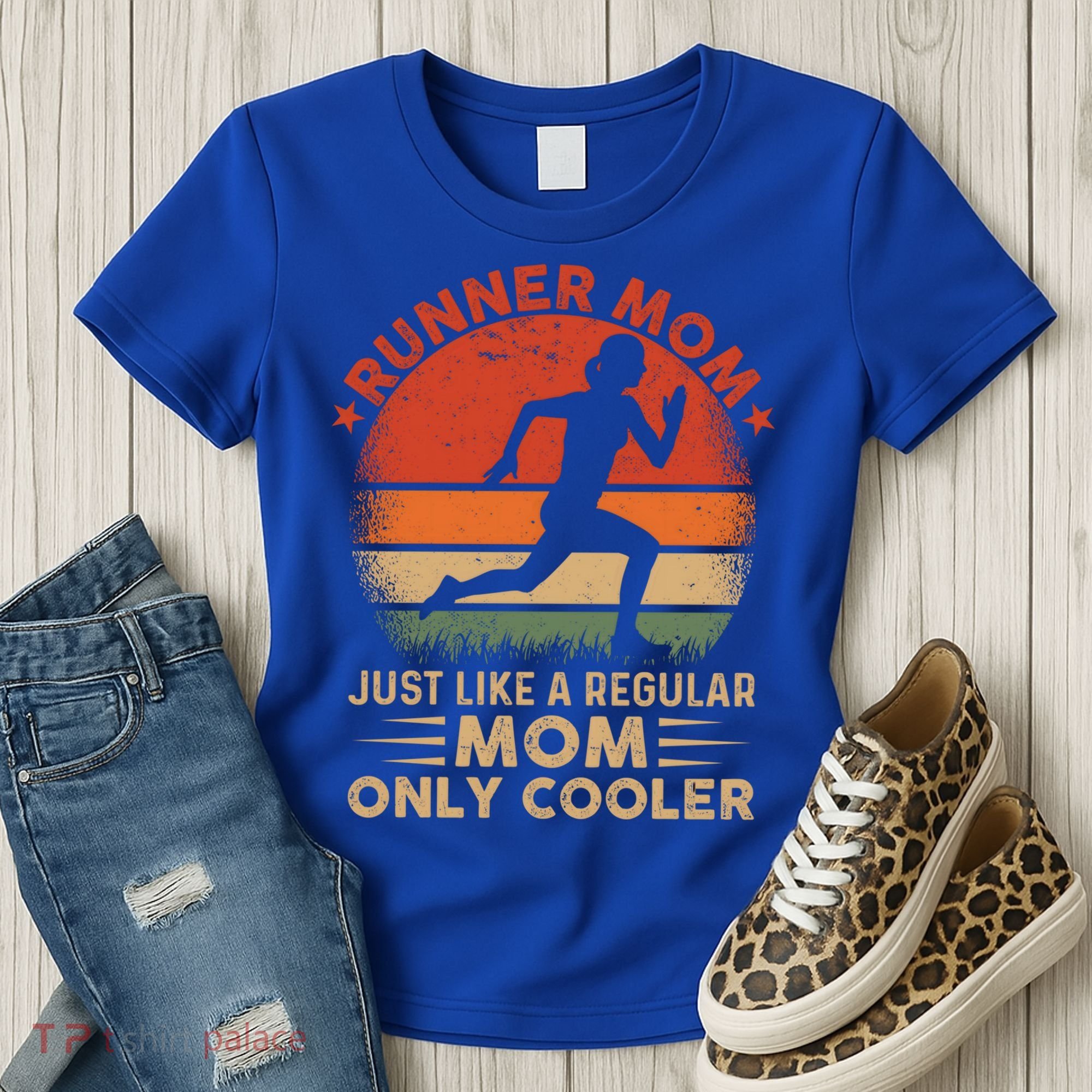 Runner Mom Marathon Race Track And Field Mothers Day Gift Women's T-Shirt