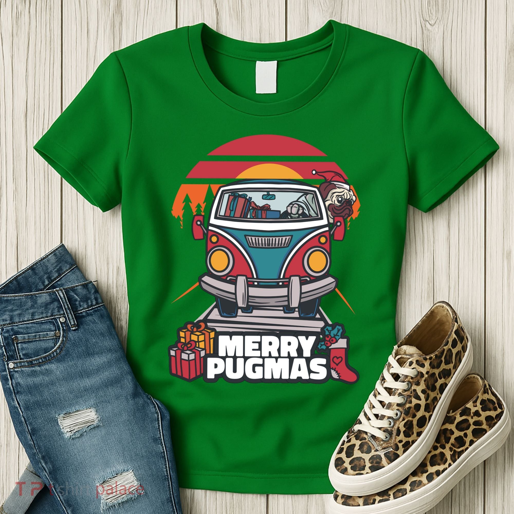 Retro Merry Pugmas Women's T-Shirt