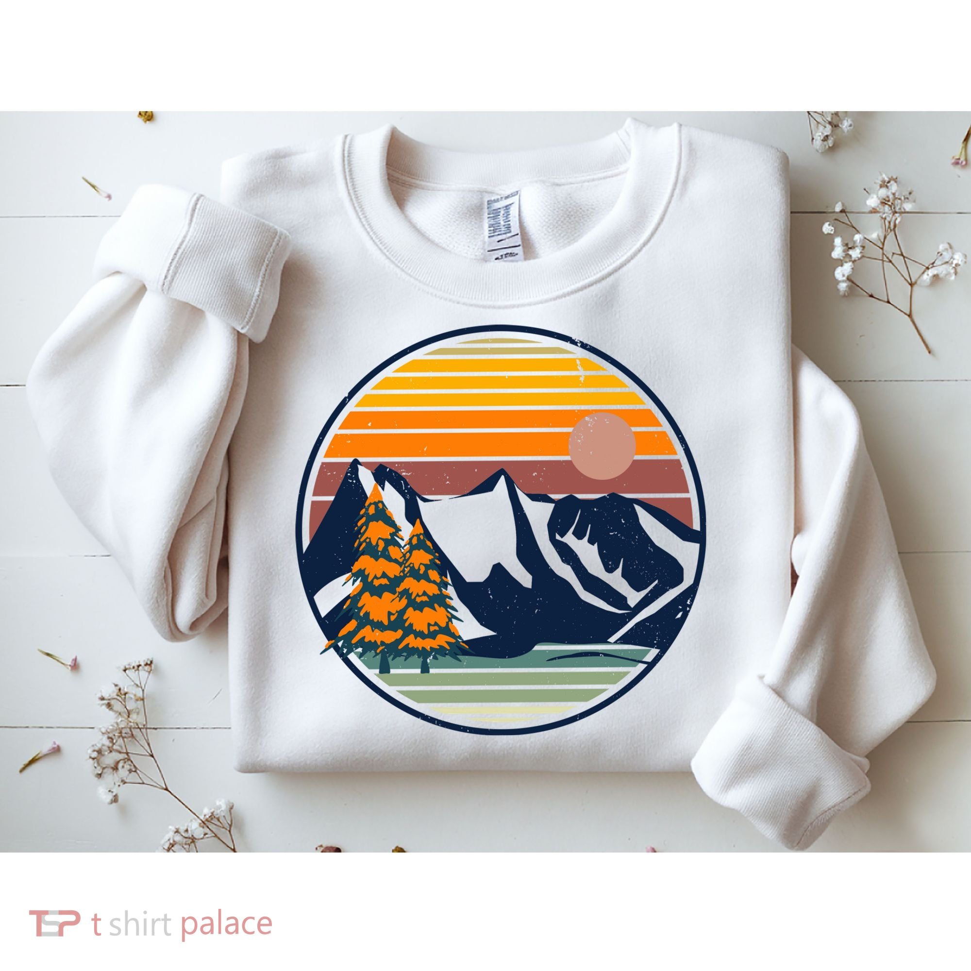 Retro Mountain Sunset Nature Sweatshirt