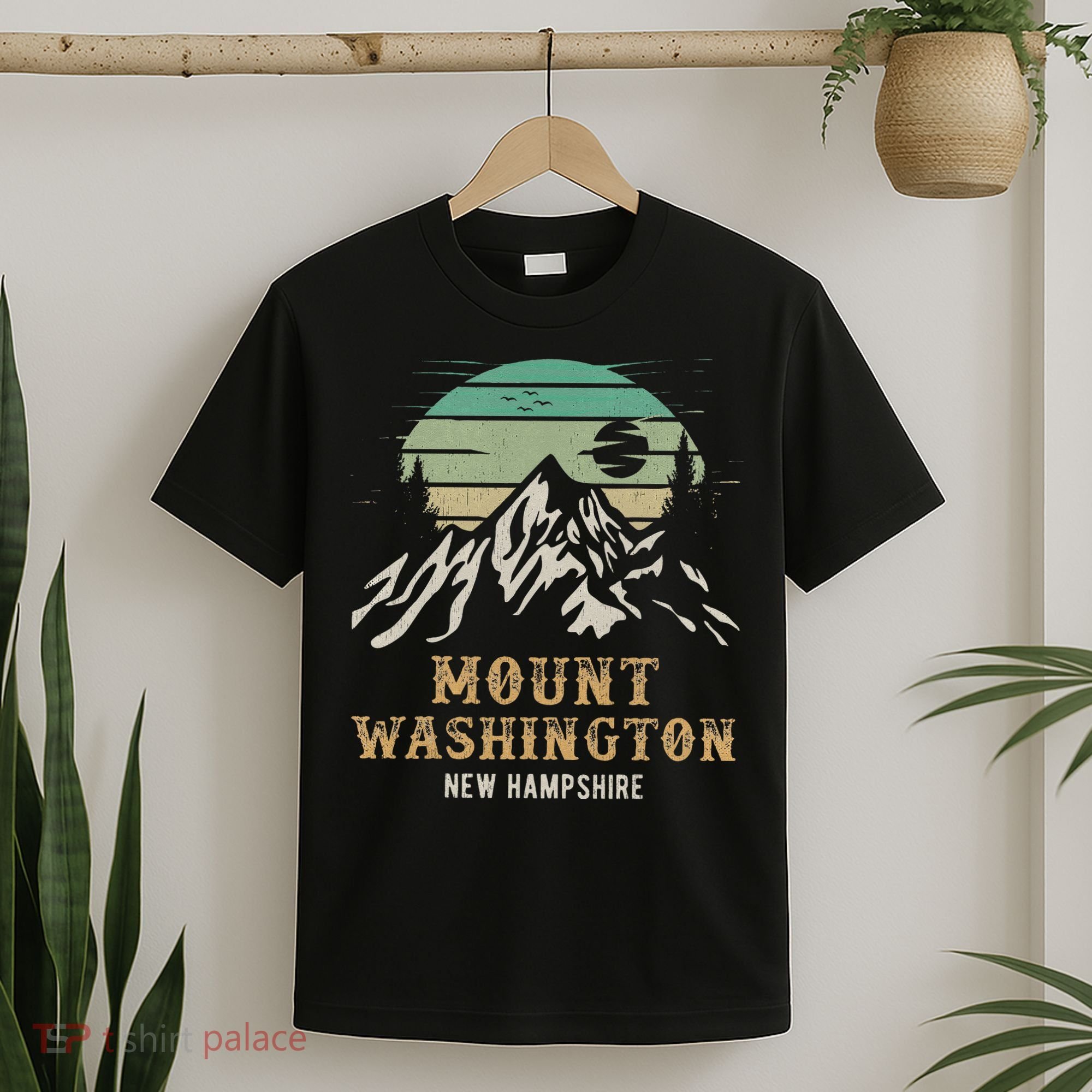 Retro Mount Washington NH Merchandise Hiking Mt Washington T-Shirt