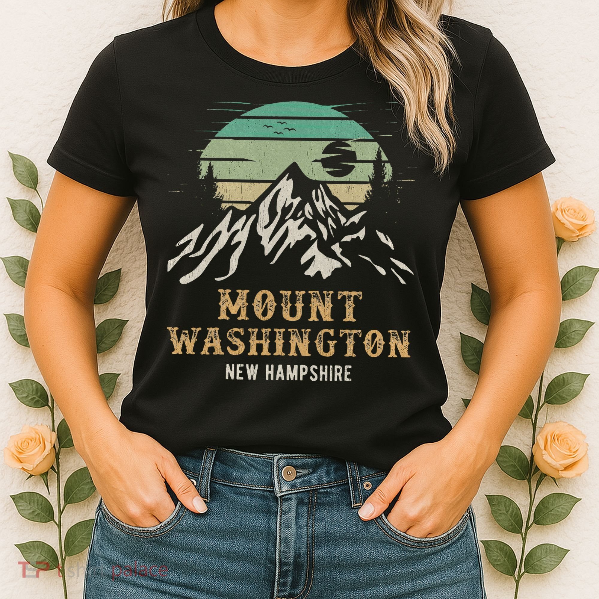 Retro Mount Washington NH Merchandise Hiking Mt Washington Women's T-Shirt