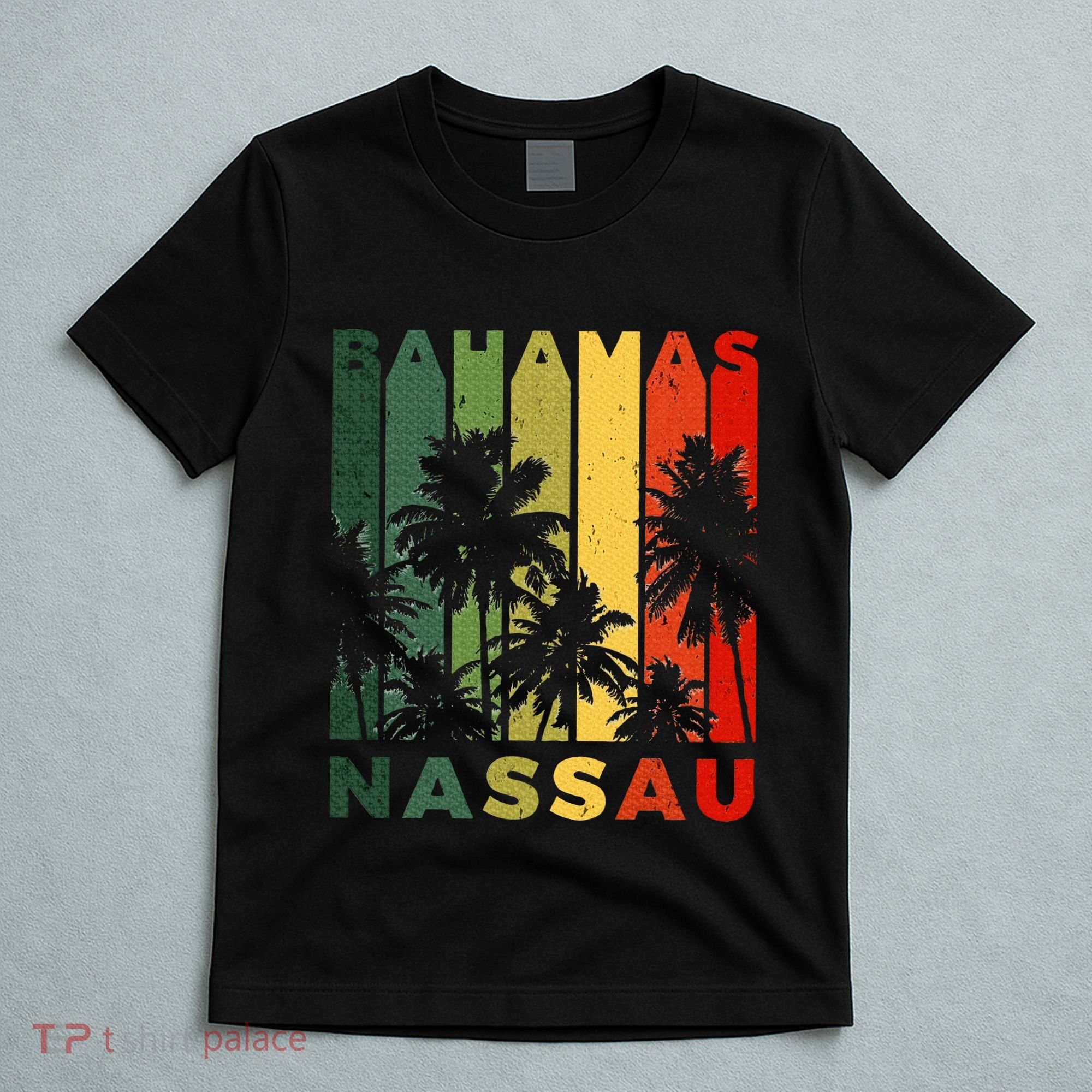 Retro Nassau Bahamas Beach Fan Palm Tree Cool Souvenir T-Shirt