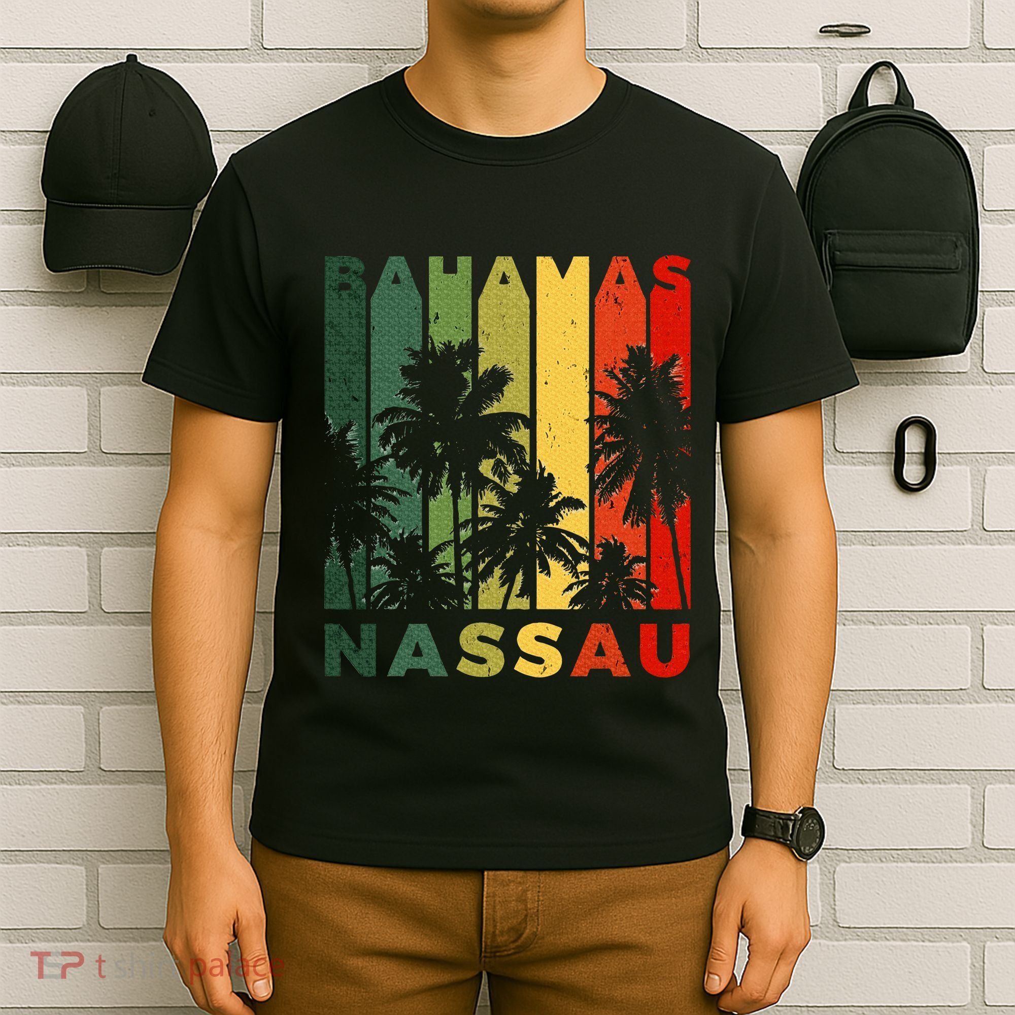 Retro Nassau Bahamas Beach Fan Palm Tree Cool Souvenir T-Shirt