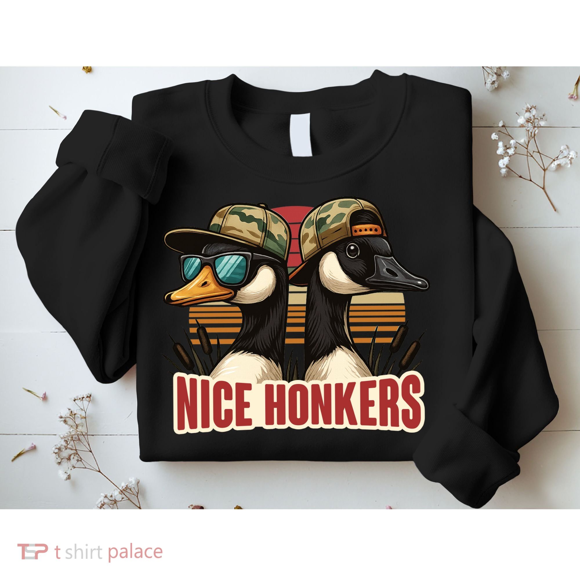 Retro Nice Honkers Fathers Day Duck Hunting Sweatshirt