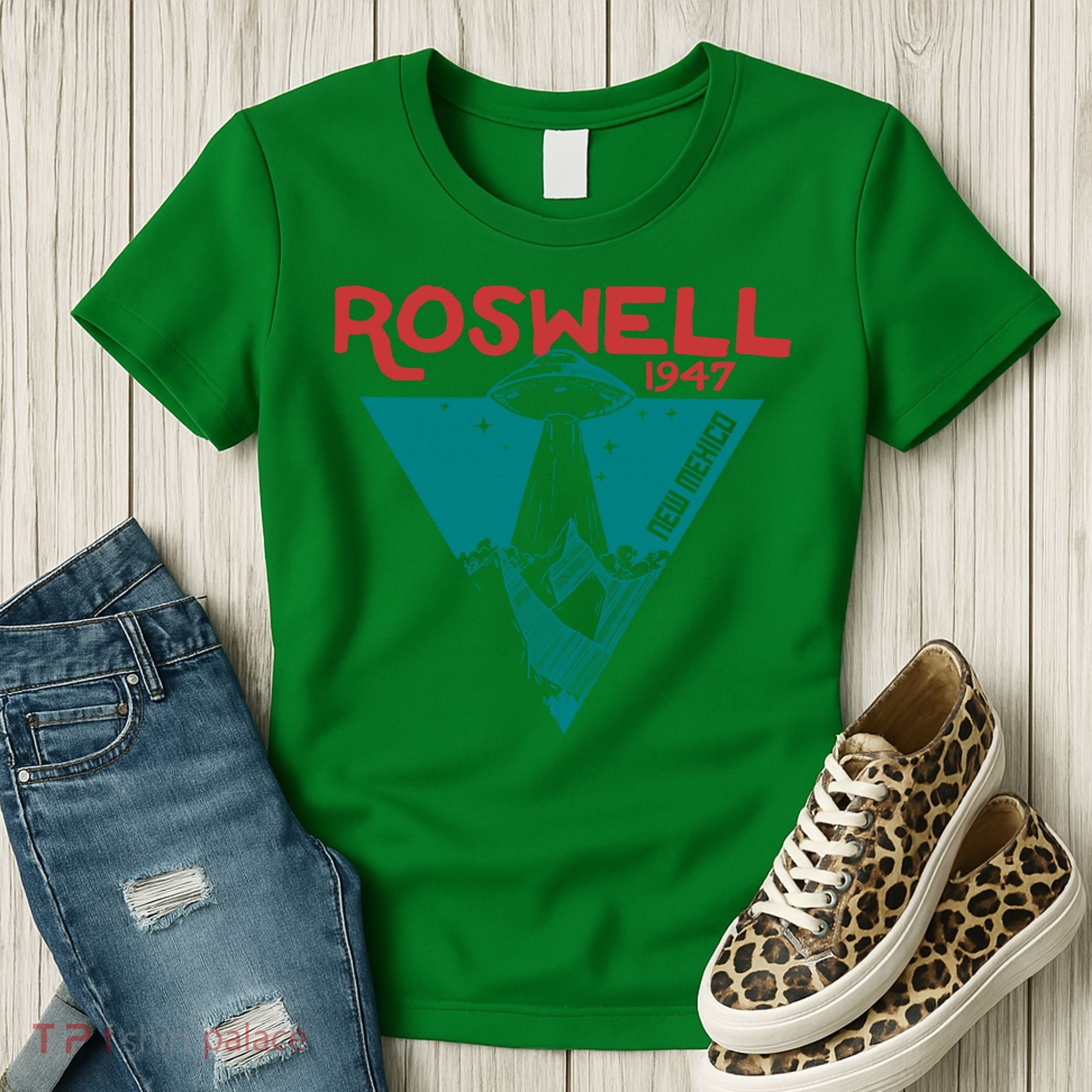 Roswell New Mexico 1947 Ufo Beam Flying Saucer Abduction Women's T-Shirt