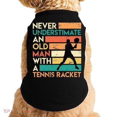 Retro Never underestimate an old man Tennis racket Doggie Tank