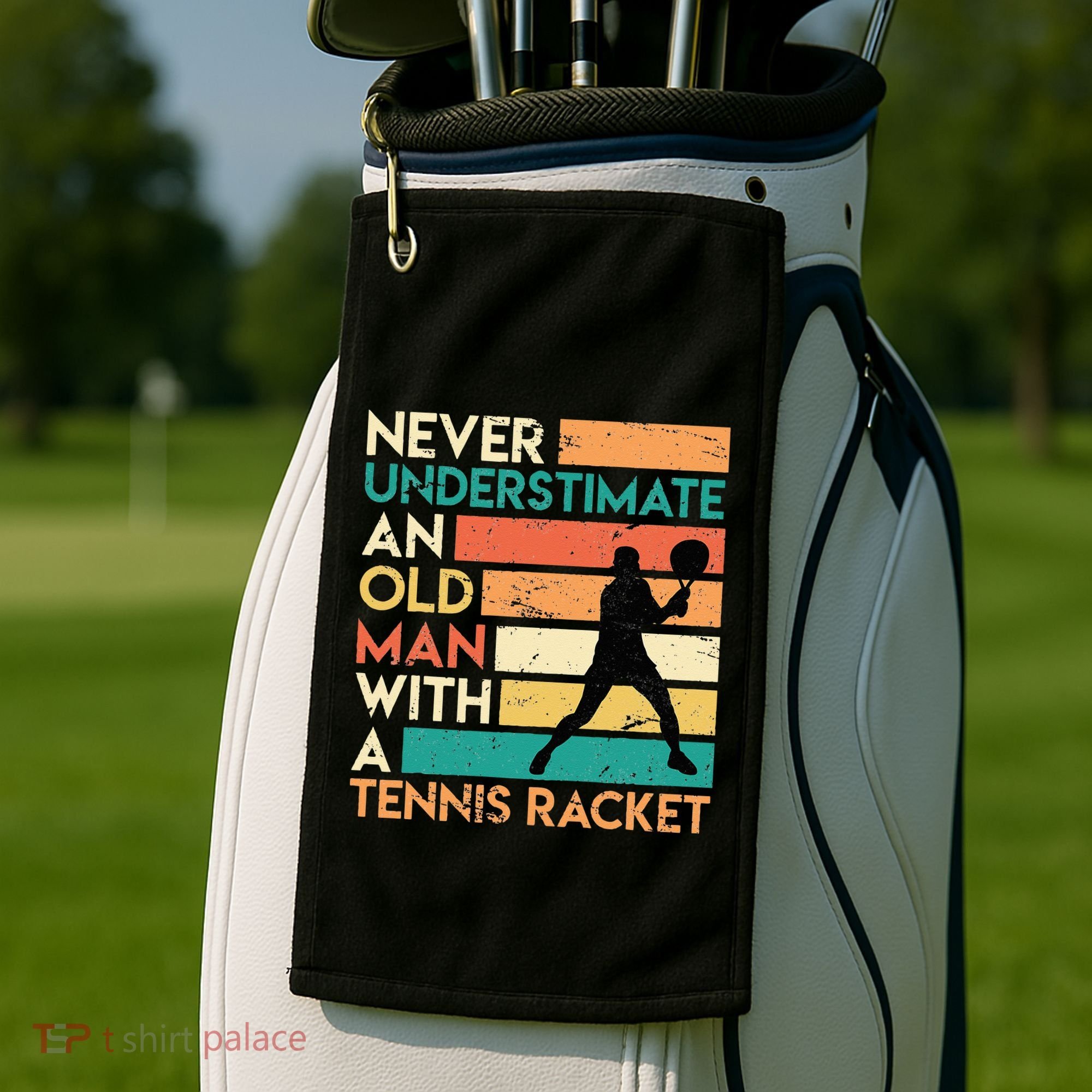 Retro Never underestimate an old man Tennis racket Golf Towel