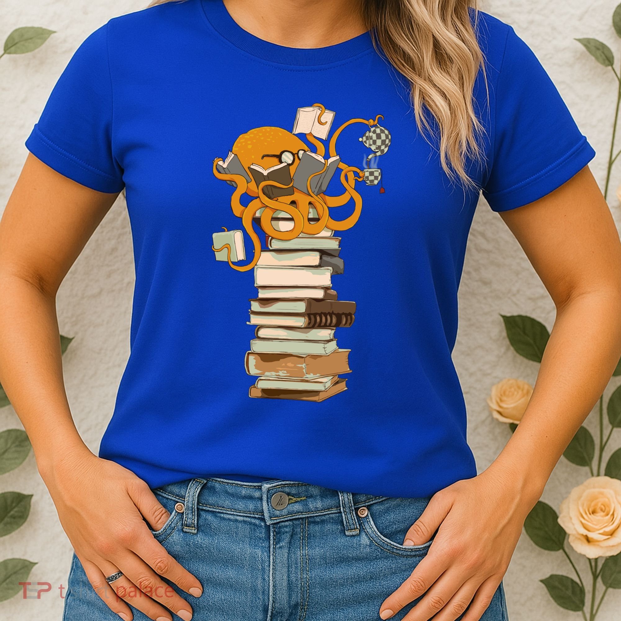 Reading Octopus Tea Coffee And Books Gift Women's T-Shirt