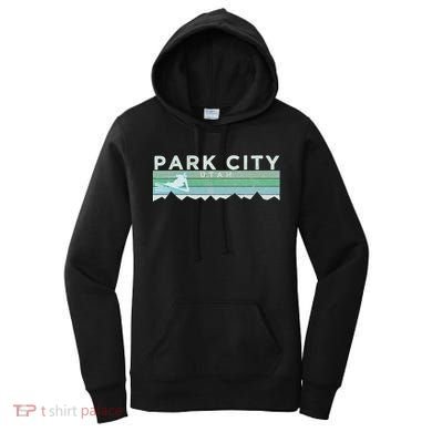 Retro Park City Utah Distressed Skiing Women's Hoodie