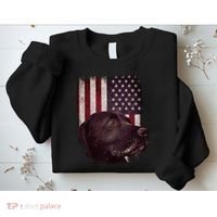 Realistic Patriotic Dog Portrait With USA Flag Backdrop Sweatshirt thumb 2
