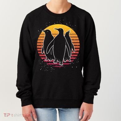 Retro Penguin Gift Women's Sweatshirt