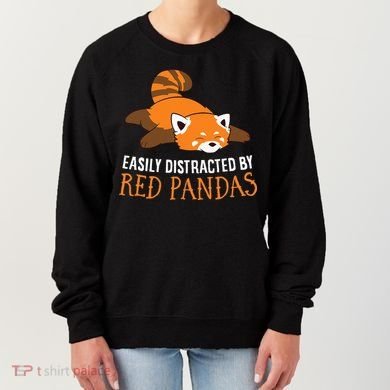 Red Panda Love Easily Distracted By Red Pandas Women's Sweatshirt
