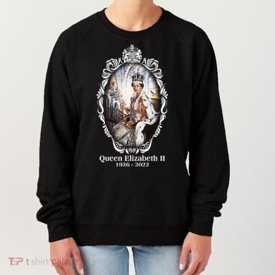 RIP Queen Elizabeth II 1926 2022 Women's Sweatshirt