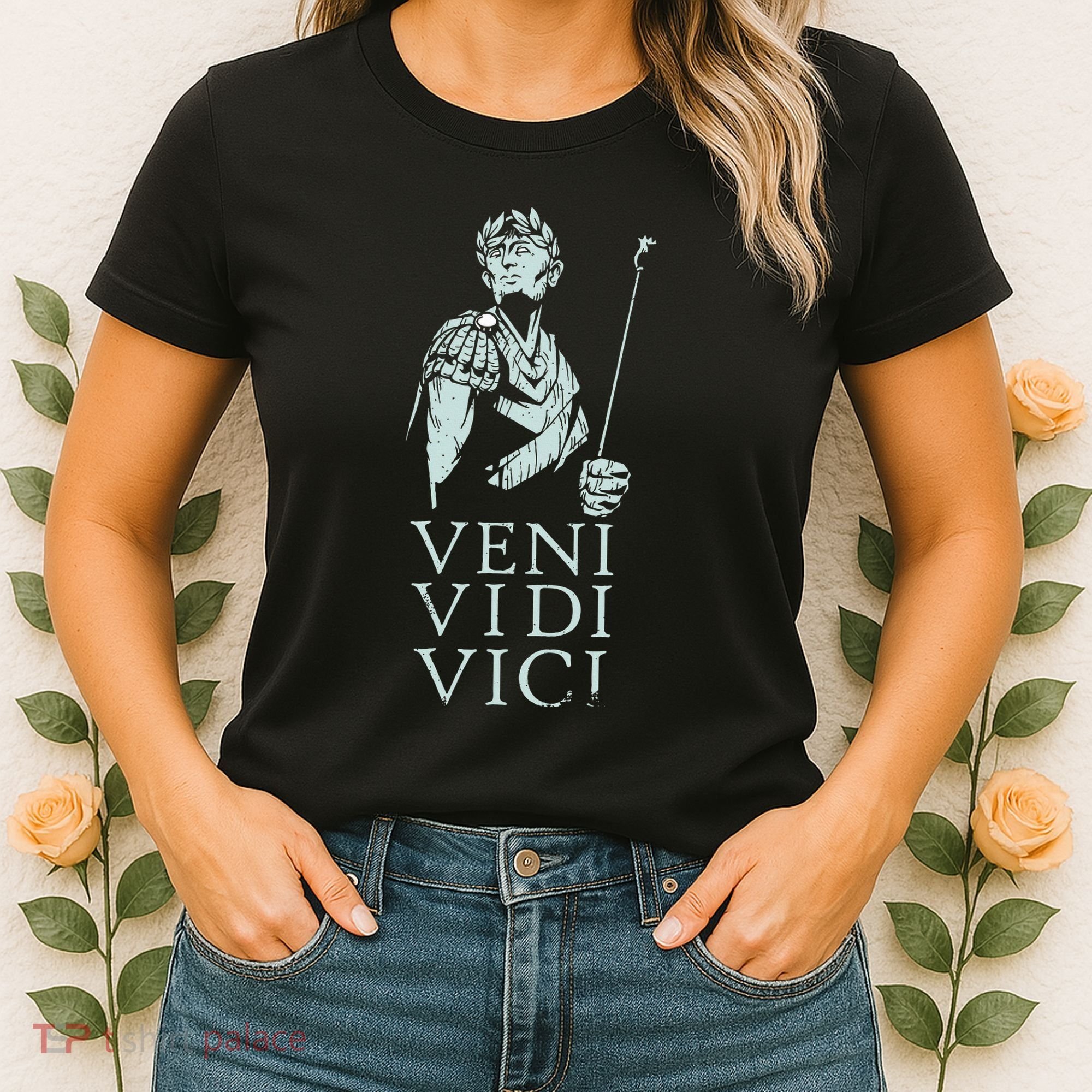 Roman Quotes Julius Caesar Figure Veni Vidi Vici Women's T-Shirt