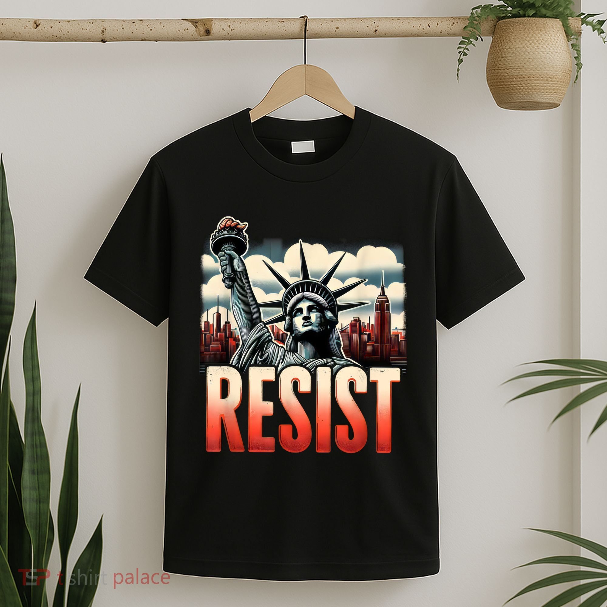 Retro Resist Statue Of Liberty Activism Freedom Protest Art  T-Shirt
