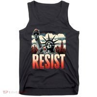 Retro Resist Statue Of Liberty Activism Freedom Protest Art  Tank Top thumb 0