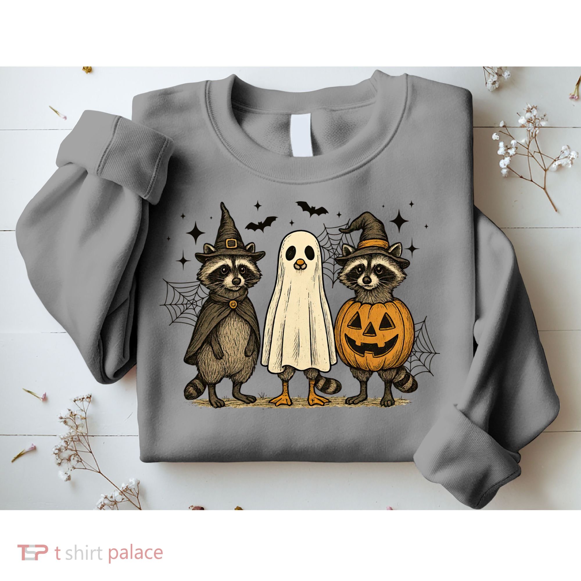 Retro Raccoon Witch Scary Halloween Pumpkin  Sweatshirt