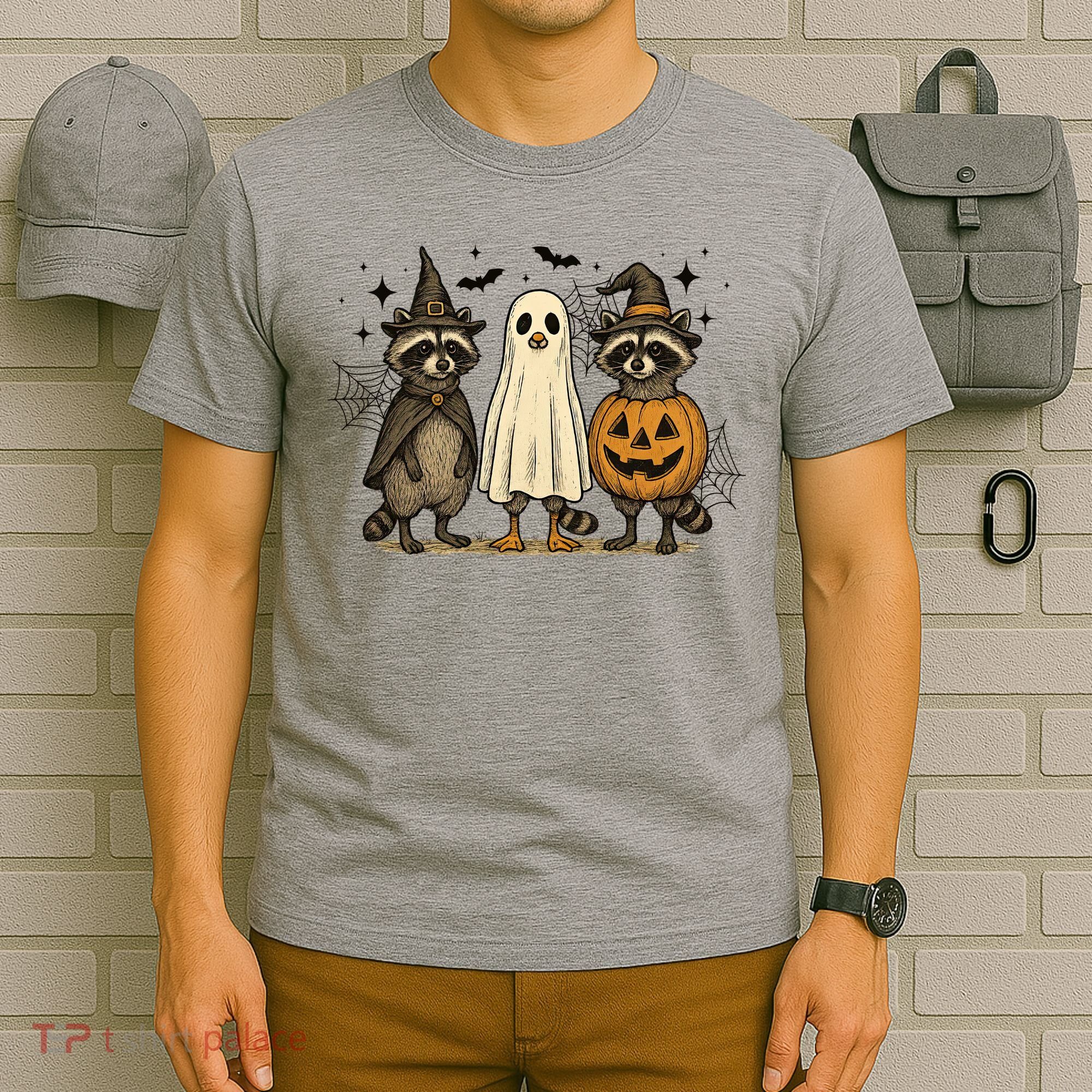 Retro Raccoon Witch Scary Halloween Pumpkin  T-Shirt